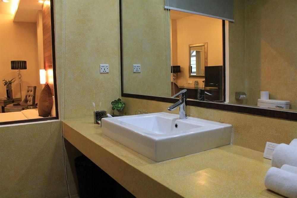 Riverview Cambodia Boutique Hotel Phnom Penh Zewnętrze zdjęcie