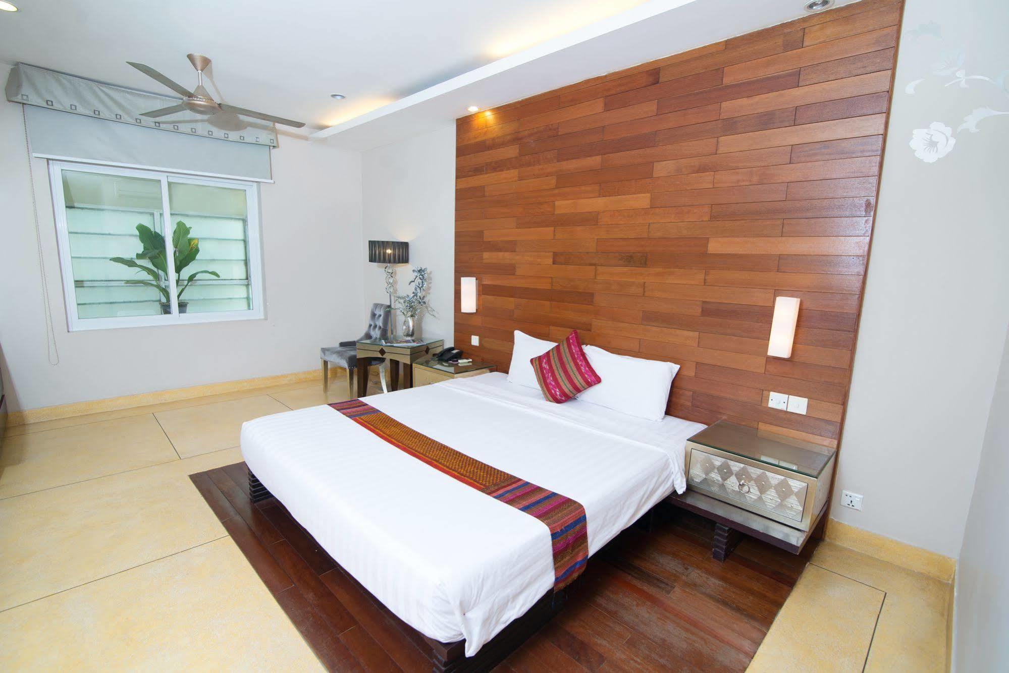 Riverview Cambodia Boutique Hotel Phnom Penh Zewnętrze zdjęcie