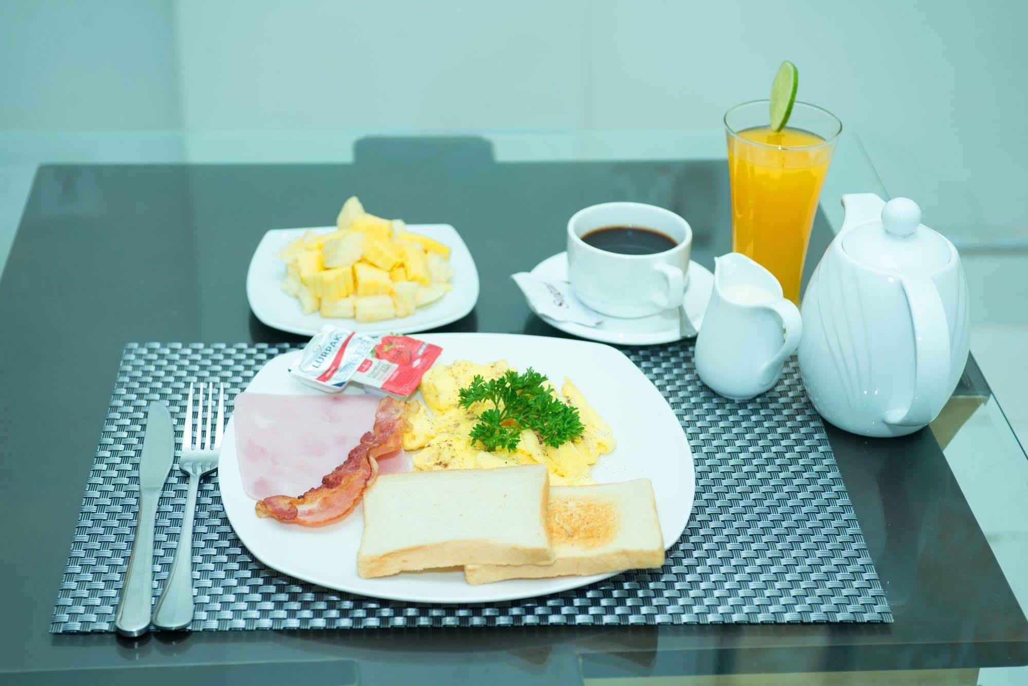 Riverview Cambodia Boutique Hotel Phnom Penh Zewnętrze zdjęcie
